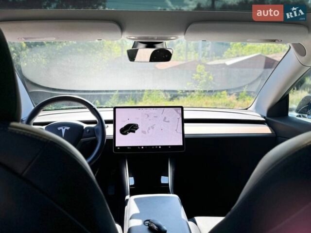 Черный Тесла Модель 3, объемом двигателя 0 л и пробегом 73 тыс. км за 26500 $, фото 5 на Automoto.ua