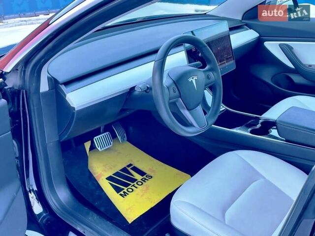 Черный Тесла Модель 3, объемом двигателя 0 л и пробегом 80 тыс. км за 19000 $, фото 31 на Automoto.ua