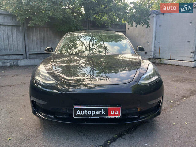 Черный Тесла Модель 3, объемом двигателя 0 л и пробегом 190 тыс. км за 16290 $, фото 1 на Automoto.ua