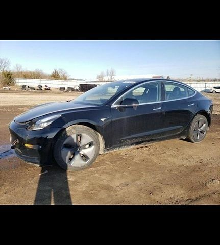 Чорний Тесла Модель 3, об'ємом двигуна 0 л та пробігом 92 тис. км за 15500 $, фото 11 на Automoto.ua