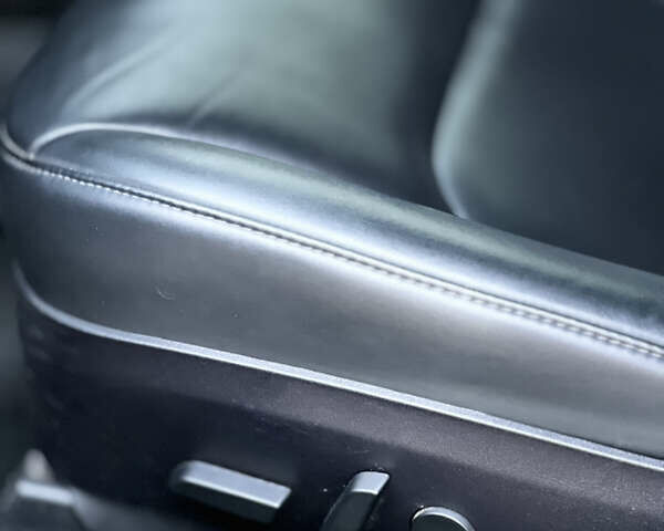 Черный Тесла Модель 3, объемом двигателя 0 л и пробегом 125 тыс. км за 15999 $, фото 10 на Automoto.ua