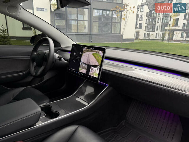 Черный Тесла Модель 3, объемом двигателя 0 л и пробегом 125 тыс. км за 18650 $, фото 12 на Automoto.ua