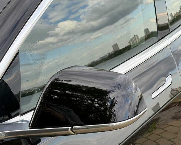 Черный Тесла Модель 3, объемом двигателя 0 л и пробегом 65 тыс. км за 16250 $, фото 3 на Automoto.ua