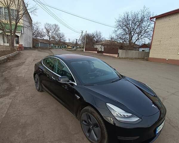 Черный Тесла Модель 3, объемом двигателя 0 л и пробегом 100 тыс. км за 15999 $, фото 3 на Automoto.ua