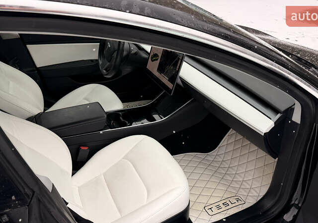 Черный Тесла Модель 3, объемом двигателя 0 л и пробегом 125 тыс. км за 16500 $, фото 26 на Automoto.ua