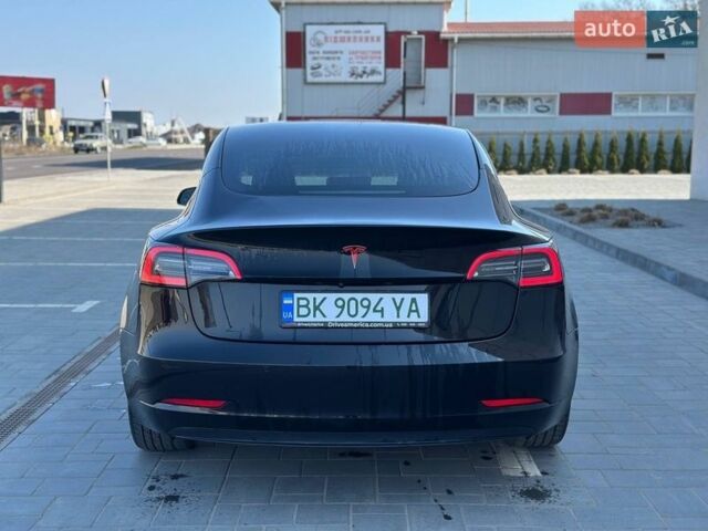 Черный Тесла Модель 3, объемом двигателя 0 л и пробегом 156 тыс. км за 15500 $, фото 4 на Automoto.ua