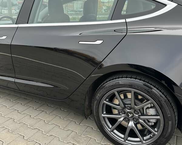 Черный Тесла Модель 3, объемом двигателя 0 л и пробегом 172 тыс. км за 16700 $, фото 12 на Automoto.ua