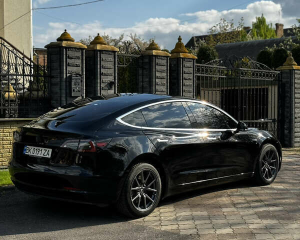Черный Тесла Модель 3, объемом двигателя 0 л и пробегом 135 тыс. км за 21900 $, фото 57 на Automoto.ua