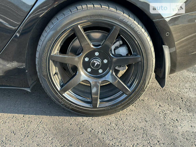 Черный Тесла Модель 3, объемом двигателя 0 л и пробегом 138 тыс. км за 16500 $, фото 26 на Automoto.ua