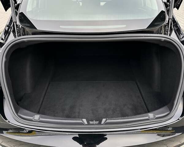 Черный Тесла Модель 3, объемом двигателя 0 л и пробегом 172 тыс. км за 16700 $, фото 16 на Automoto.ua