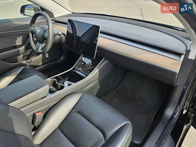 Черный Тесла Модель 3, объемом двигателя 0 л и пробегом 38 тыс. км за 18700 $, фото 32 на Automoto.ua