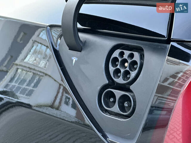 Черный Тесла Модель 3, объемом двигателя 0 л и пробегом 121 тыс. км за 19400 $, фото 33 на Automoto.ua