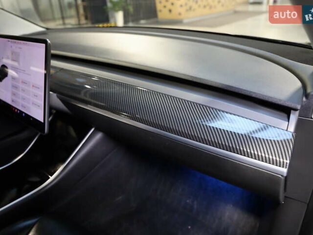 Чорний Тесла Модель 3, об'ємом двигуна 0 л та пробігом 163 тис. км за 15600 $, фото 41 на Automoto.ua
