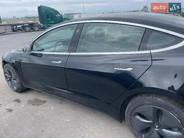 Черный Тесла Модель 3, объемом двигателя 0 л и пробегом 120 тыс. км за 11600 $, фото 11 на Automoto.ua