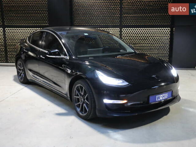 Чорний Тесла Модель 3, об'ємом двигуна 0 л та пробігом 163 тис. км за 15600 $, фото 2 на Automoto.ua