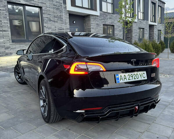 Черный Тесла Модель 3, объемом двигателя 0 л и пробегом 142 тыс. км за 15500 $, фото 21 на Automoto.ua