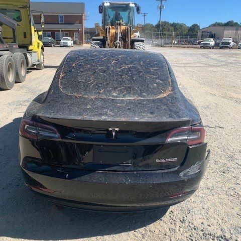 Черный Тесла Модель 3, объемом двигателя 0 л и пробегом 188 тыс. км за 11500 $, фото 2 на Automoto.ua