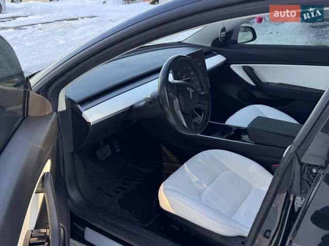 Чорний Тесла Модель 3, об'ємом двигуна 0 л та пробігом 77 тис. км за 14500 $, фото 42 на Automoto.ua