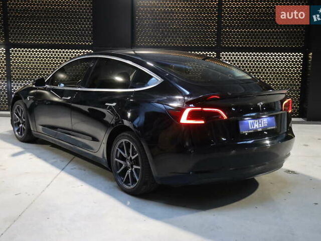 Чорний Тесла Модель 3, об'ємом двигуна 0 л та пробігом 163 тис. км за 15600 $, фото 5 на Automoto.ua