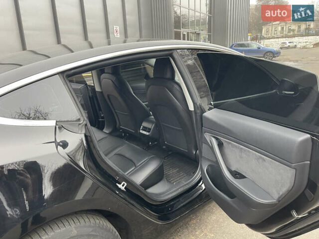 Черный Тесла Модель 3, объемом двигателя 0 л и пробегом 155 тыс. км за 14500 $, фото 3 на Automoto.ua