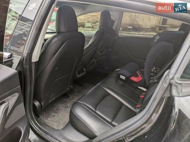 Черный Тесла Модель 3, объемом двигателя 0 л и пробегом 104 тыс. км за 14997 $, фото 8 на Automoto.ua