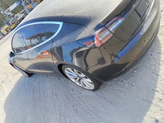 Черный Тесла Модель 3, объемом двигателя 0 л и пробегом 188 тыс. км за 11500 $, фото 7 на Automoto.ua