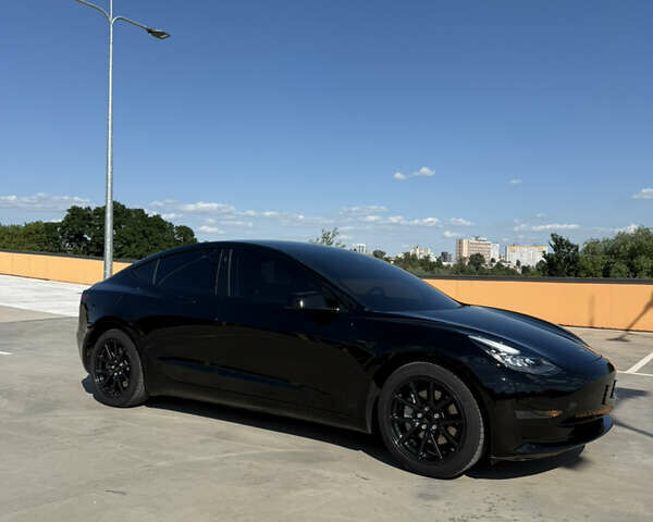 Чорний Тесла Модель 3, об'ємом двигуна 0 л та пробігом 55 тис. км за 17500 $, фото 2 на Automoto.ua