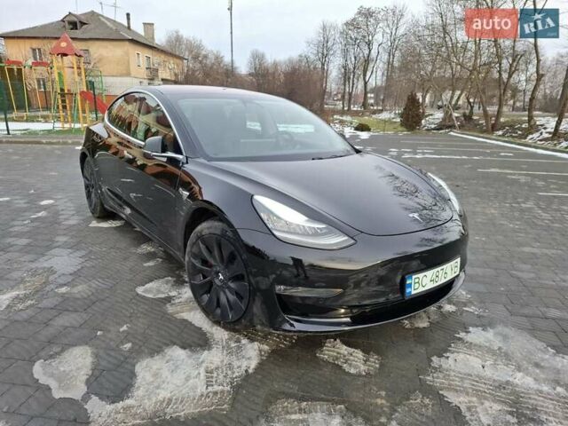 Черный Тесла Модель 3, объемом двигателя 0 л и пробегом 111 тыс. км за 16300 $, фото 1 на Automoto.ua