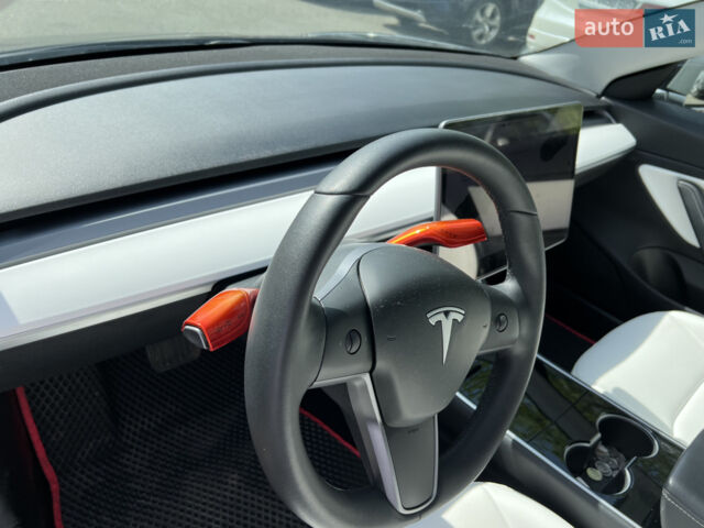 Чорний Тесла Модель 3, об'ємом двигуна 0 л та пробігом 130 тис. км за 17999 $, фото 3 на Automoto.ua
