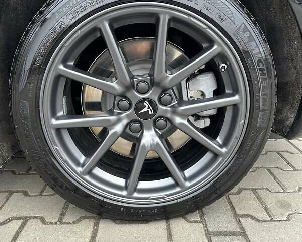 Черный Тесла Модель 3, объемом двигателя 0 л и пробегом 172 тыс. км за 16700 $, фото 44 на Automoto.ua