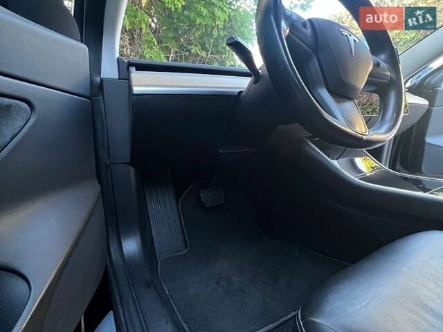 Черный Тесла Модель 3, объемом двигателя 0 л и пробегом 145 тыс. км за 17000 $, фото 17 на Automoto.ua
