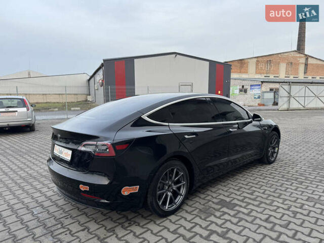 Черный Тесла Модель 3, объемом двигателя 0 л и пробегом 80 тыс. км за 12900 $, фото 3 на Automoto.ua