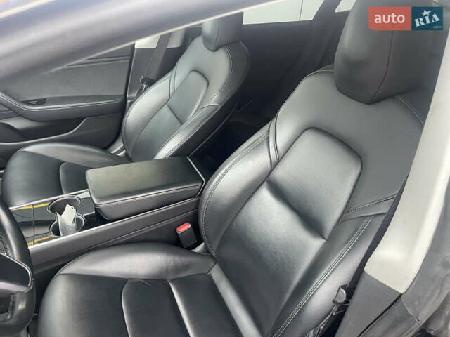 Черный Тесла Модель 3, объемом двигателя 0 л и пробегом 138 тыс. км за 18000 $, фото 10 на Automoto.ua