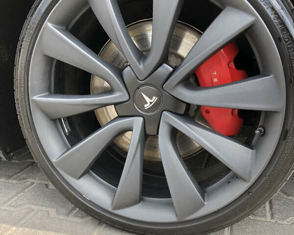 Черный Тесла Модель 3, объемом двигателя 0 л и пробегом 111 тыс. км за 21000 $, фото 24 на Automoto.ua