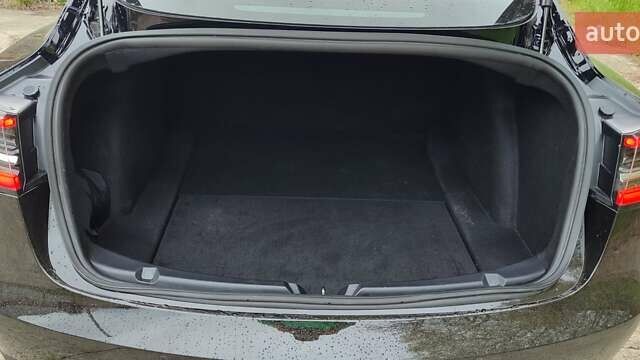 Черный Тесла Модель 3, объемом двигателя 0 л и пробегом 36 тыс. км за 19800 $, фото 10 на Automoto.ua