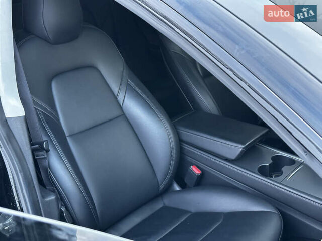 Черный Тесла Модель 3, объемом двигателя 0 л и пробегом 127 тыс. км за 16999 $, фото 40 на Automoto.ua