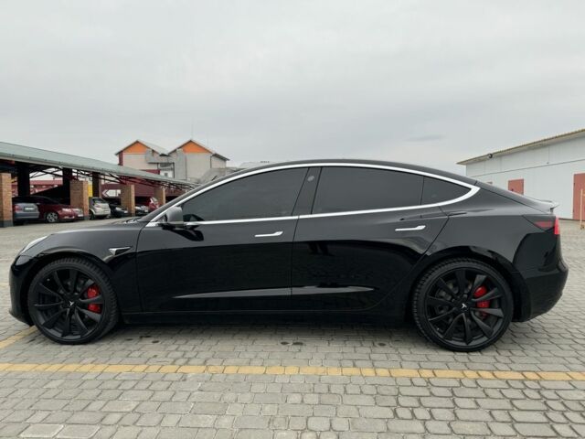 Черный Тесла Модель 3, объемом двигателя 0 л и пробегом 47 тыс. км за 18000 $, фото 2 на Automoto.ua