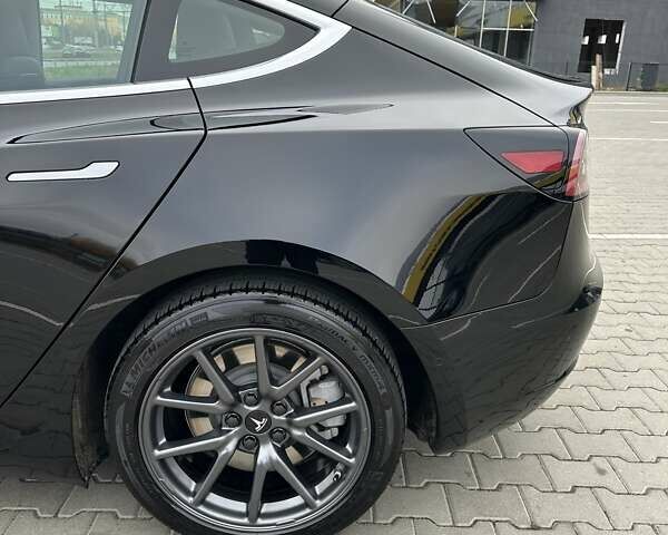 Черный Тесла Модель 3, объемом двигателя 0 л и пробегом 172 тыс. км за 16700 $, фото 11 на Automoto.ua