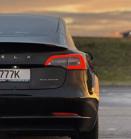 Черный Тесла Модель 3, объемом двигателя 0 л и пробегом 98 тыс. км за 17900 $, фото 23 на Automoto.ua