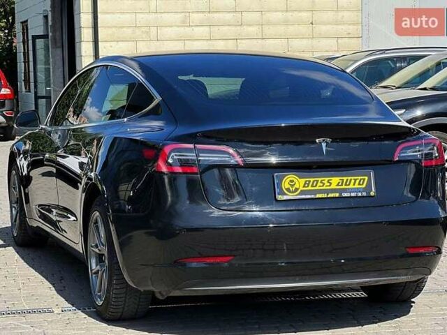 Тесла Модель 3 2019 в Ивано-Франковске на Automoto.ua Черный Тесла Модель 3, объемом двигателя 0 л и пробегом 101 тыс. км за 18800 $, фото 6 на Automoto.ua