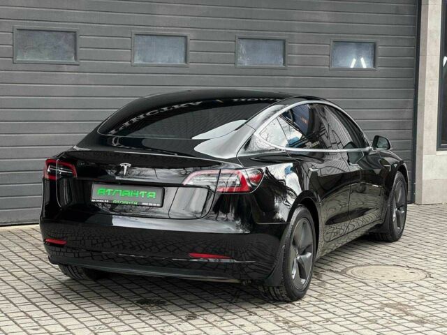 Черный Тесла Модель 3, объемом двигателя 0 л и пробегом 45 тыс. км за 15900 $, фото 5 на Automoto.ua