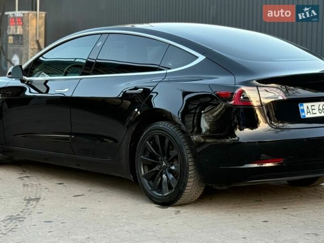 Черный Тесла Модель 3, объемом двигателя 0 л и пробегом 152 тыс. км за 16750 $, фото 4 на Automoto.ua