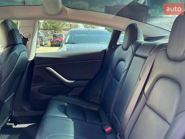 Тесла Модель 3 2019 в Ивано-Франковске на Automoto.ua Черный Тесла Модель 3, объемом двигателя 0 л и пробегом 101 тыс. км за 18800 $, фото 21 на Automoto.ua