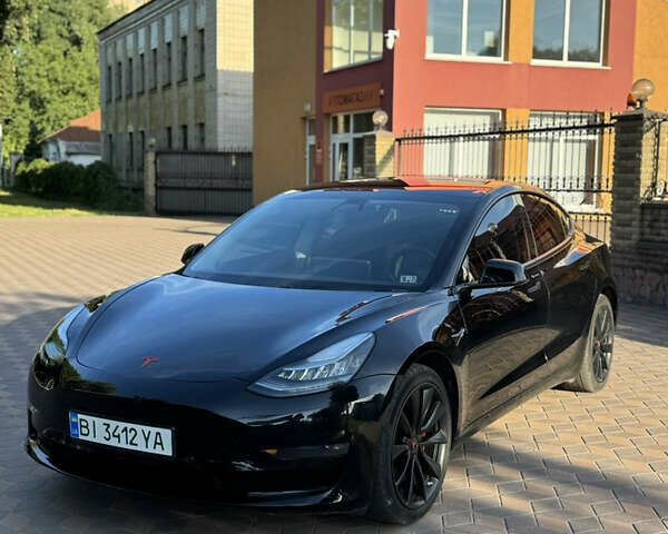 Чорний Тесла Модель 3, об'ємом двигуна 0 л та пробігом 35 тис. км за 18200 $, фото 2 на Automoto.ua