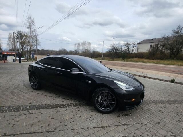 Чорний Тесла Модель 3, об'ємом двигуна 0 л та пробігом 127 тис. км за 14800 $, фото 1 на Automoto.ua