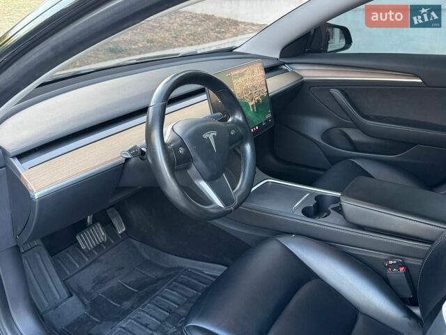 Чорний Тесла Модель 3, об'ємом двигуна 0 л та пробігом 132 тис. км за 14800 $, фото 18 на Automoto.ua