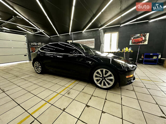 Чорний Тесла Модель 3, об'ємом двигуна 0 л та пробігом 96 тис. км за 17999 $, фото 8 на Automoto.ua