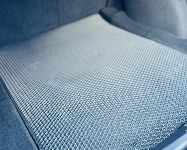 Черный Тесла Модель 3, объемом двигателя 0 л и пробегом 108 тыс. км за 15200 $, фото 15 на Automoto.ua