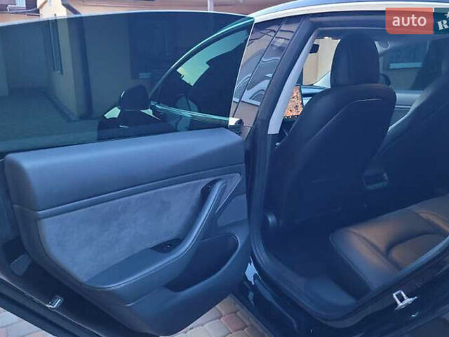 Черный Тесла Модель 3, объемом двигателя 0 л и пробегом 129 тыс. км за 19500 $, фото 17 на Automoto.ua