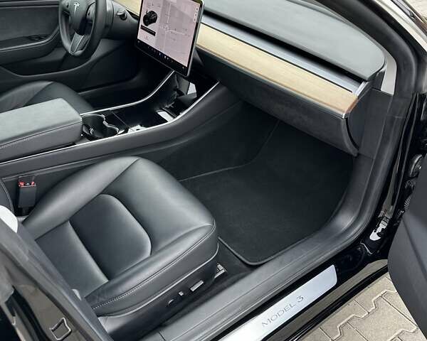 Черный Тесла Модель 3, объемом двигателя 0 л и пробегом 172 тыс. км за 16700 $, фото 33 на Automoto.ua